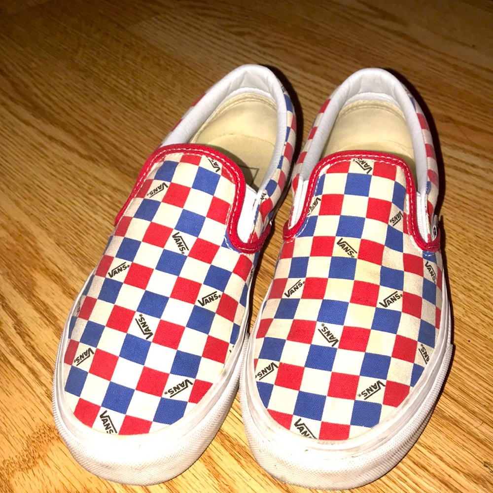 Checkered vans slip-ons
